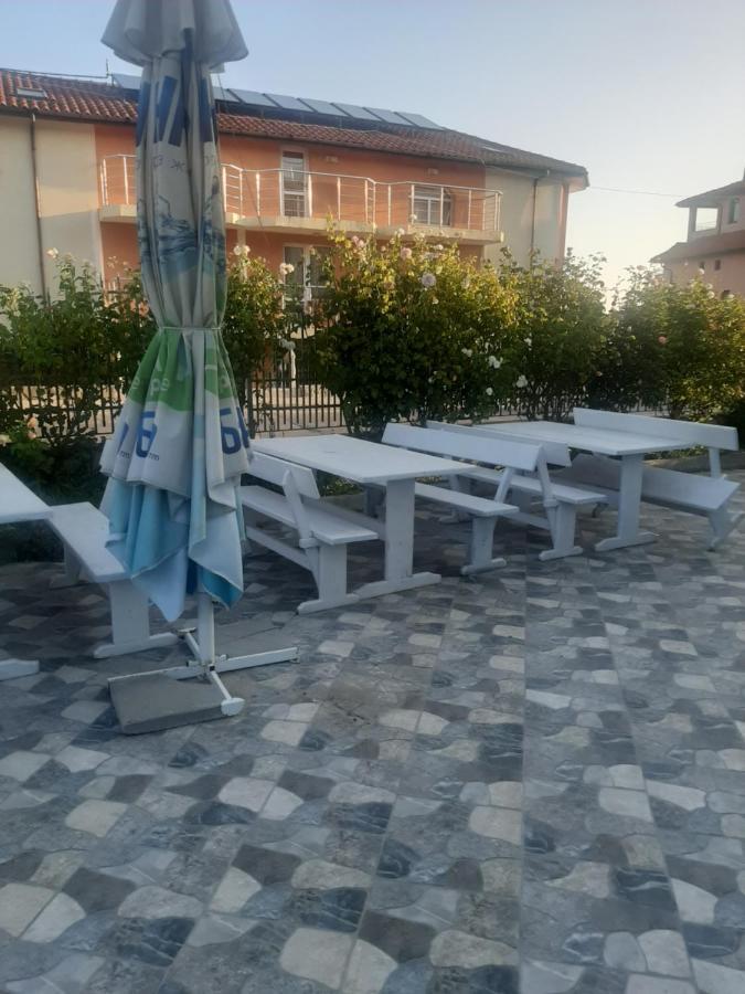 Family Hotel Coral Sozopol Extérieur photo