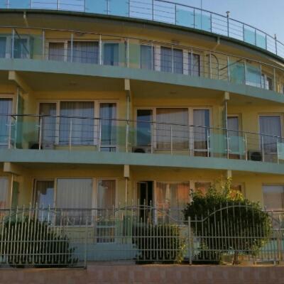 Family Hotel Coral Sozopol Extérieur photo