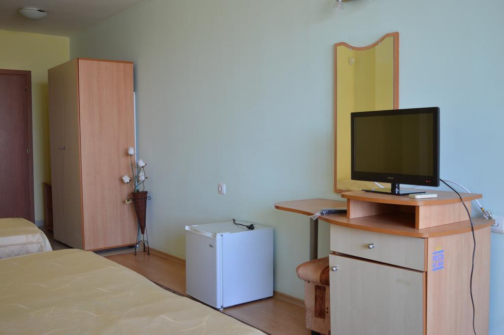 Family Hotel Coral Sozopol Extérieur photo